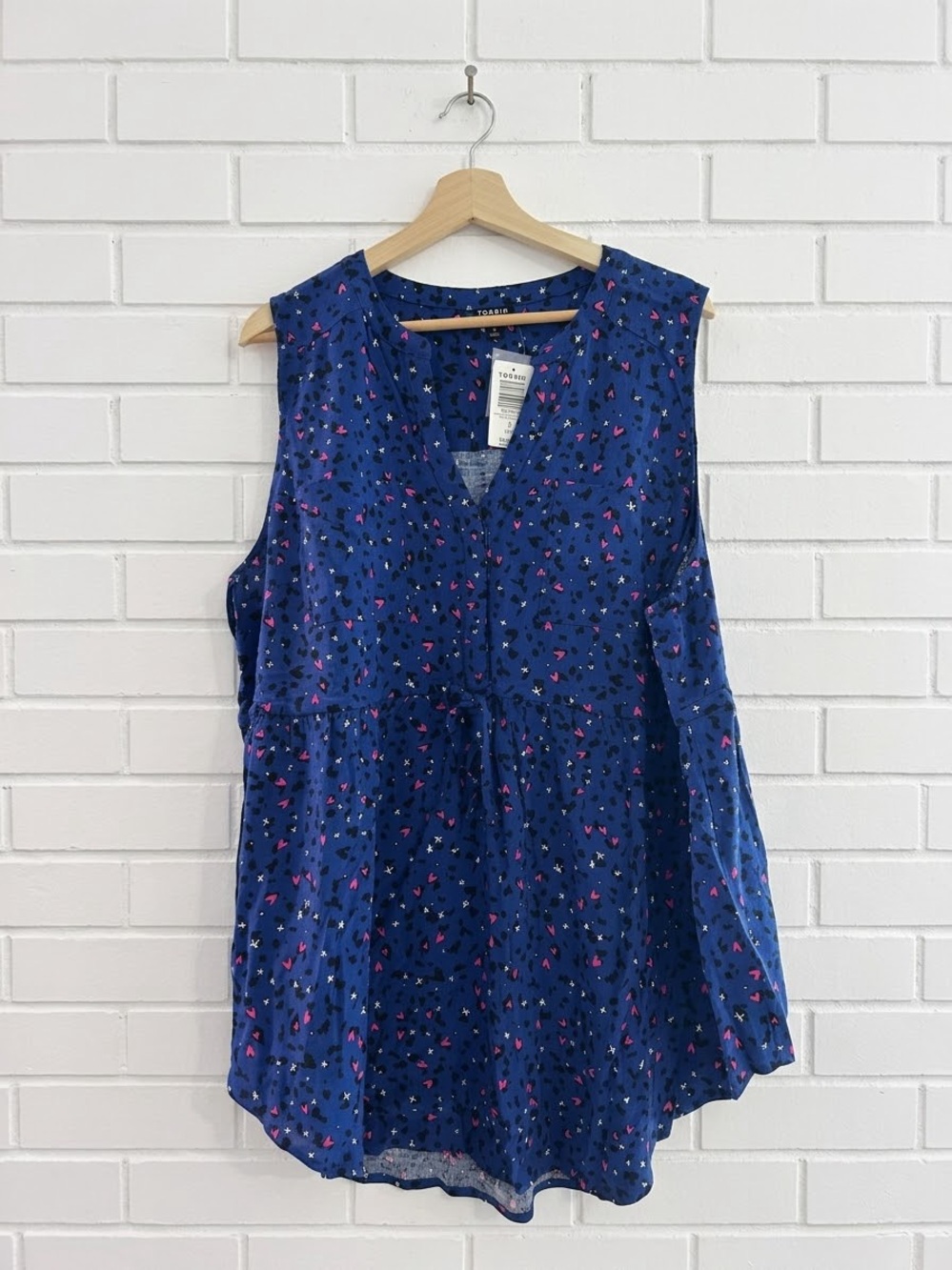 Torrid NWT Size 2X (18/20) Emma Navy Doodle Print Sleeveless Tunic Top
